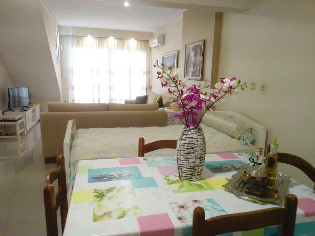 Maria'S Garden House Apartment Flogita Ngoại thất bức ảnh